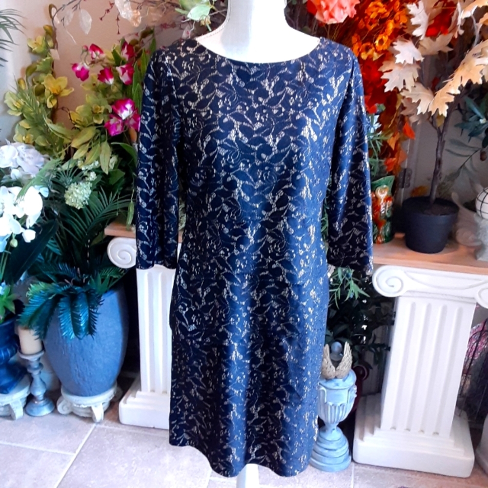 TAHARI, Arthur S. Levine, Nvy Lace over Gld, Midi, Size 8